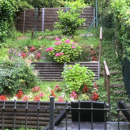Casa Ambra, 50m Vom Comer See, 2 Private Parkplaetze בית נופש