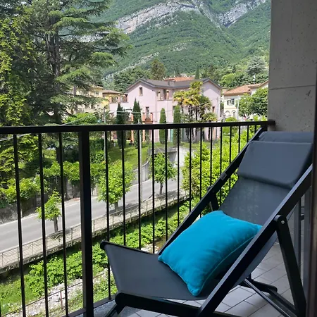 Casa Ambra, 50m Vom Comer See, 2 Private Parkplaetze בית נופש *