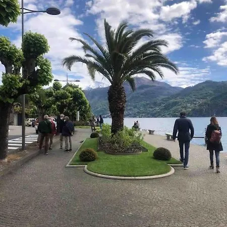 Vakantiehuis Casa Ambra, 50m Vom Comer See, 2 Private Parkplaetze Tremezzo