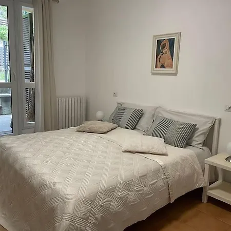 Casa Ambra, 50m Vom Comer See, 2 Private Parkplaetze בית נופש