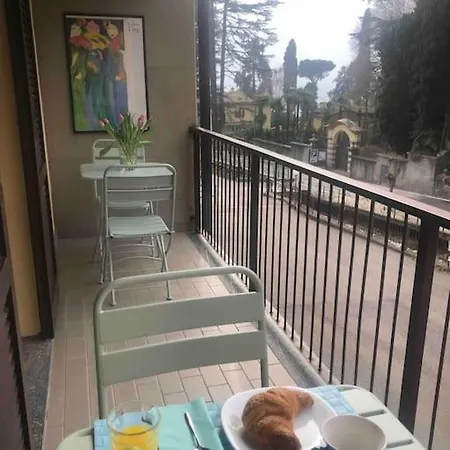 Casa Ambra, 50m Vom Comer See, 2 Private Parkplaetze * טרמצו