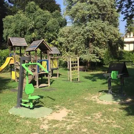Casa Ambra, 50m Vom Comer See, 2 Private Parkplaetze בית נופש *